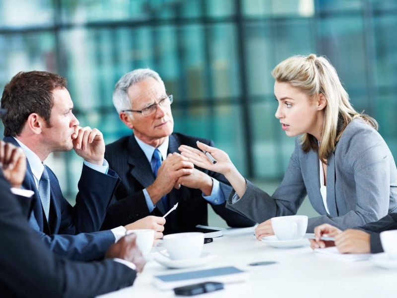 О внесении изменений и дополнений в постановление Администрации города Шарыпово.