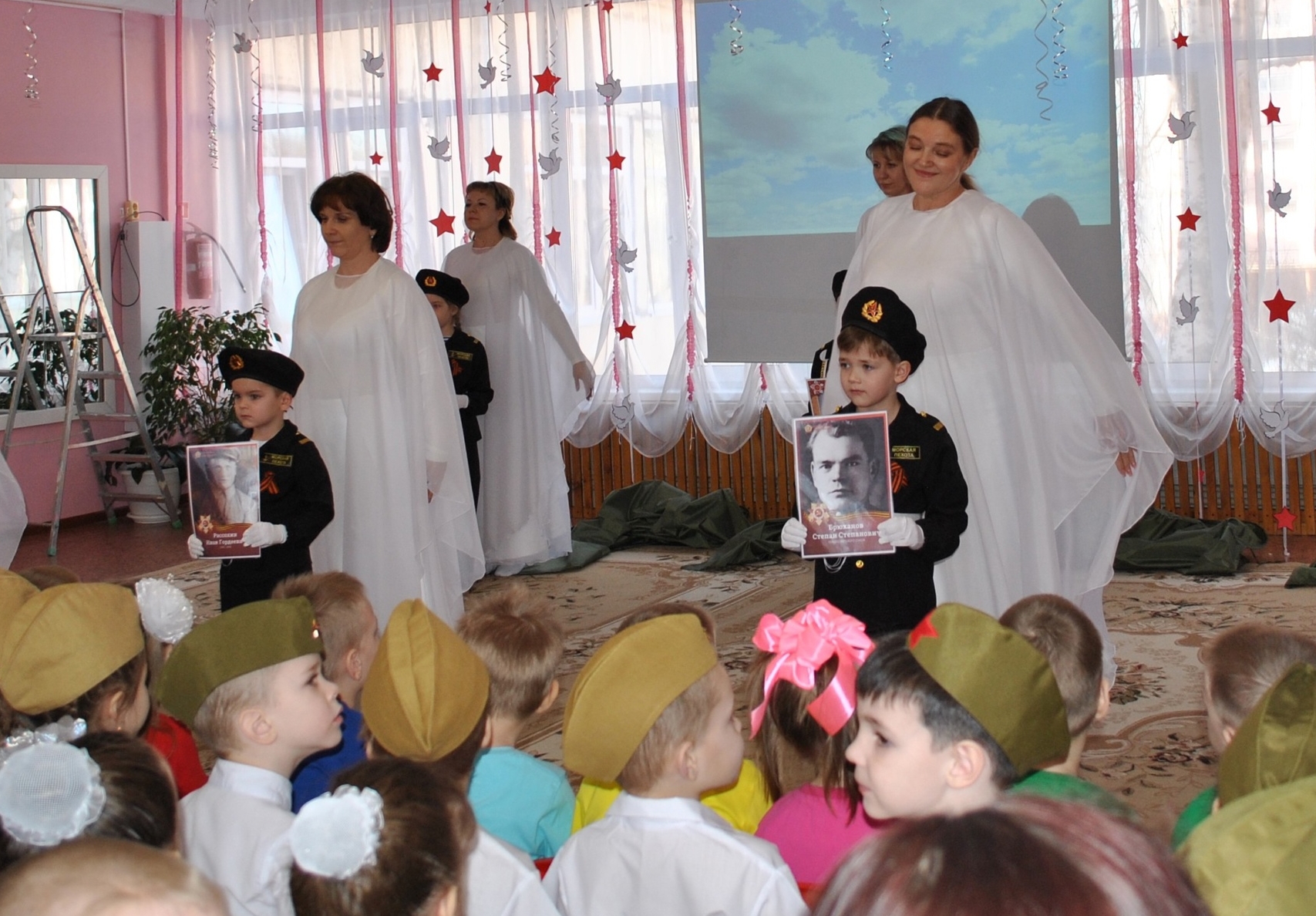 Песни Победы в детском саду.