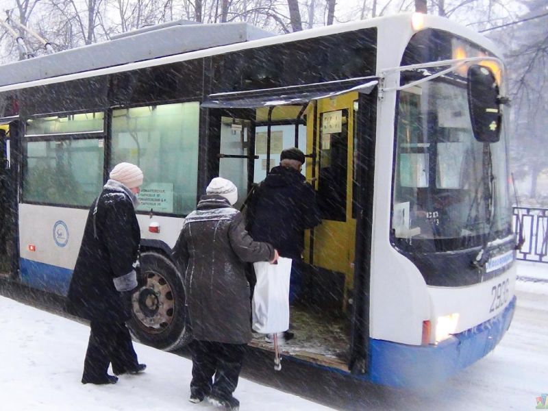 Движение автобусов по городским маршрутам восстановлено.